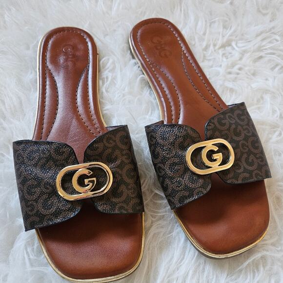 GBG Los Angeles Sandles Slides 10 Women - Picture 1 of 9